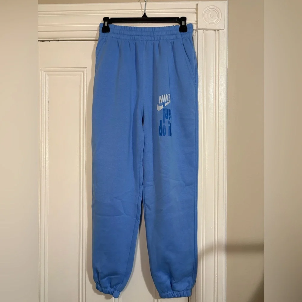 NWT Nike Kids Loose Fit Light Blue Sweatpants Jogget Pants‎ Fleece Warm Comfy